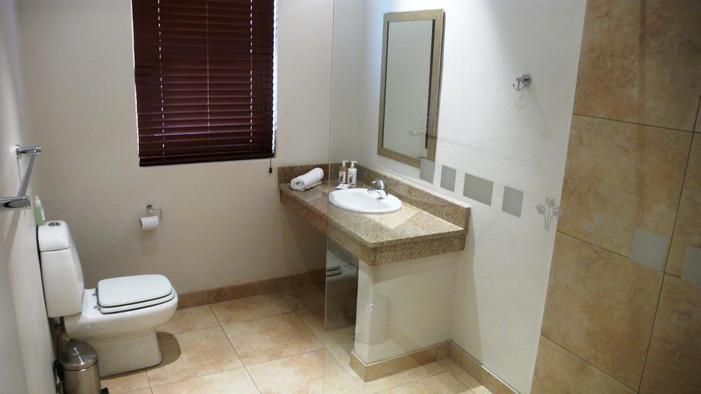 Honeylocust Guesthouse Colesberg Buitenkant foto